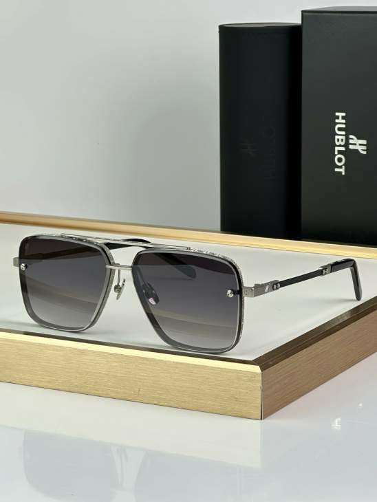 Picture of Hublot Sunglasses _SKUfw72111589fw